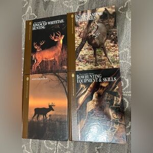 White-Tail Deer & Bowhunting Hunting Books